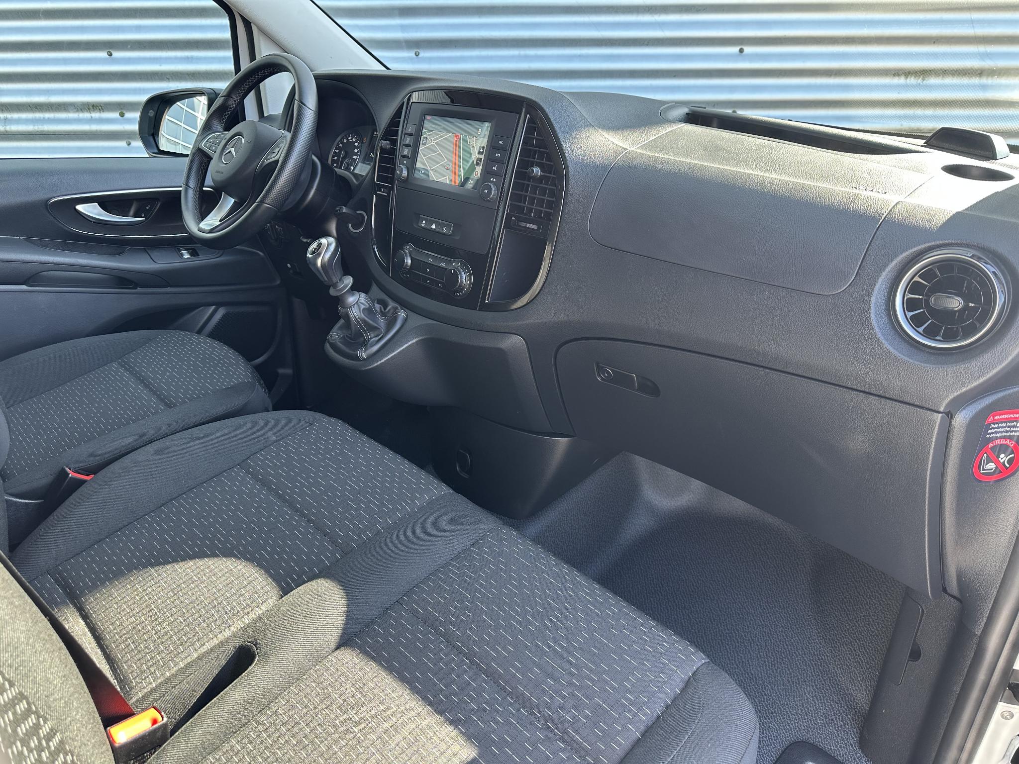 Mercedes-Benz Vito 110 CDI L2 Airco Navigatie Parkeersensoren - Afbeelding 4