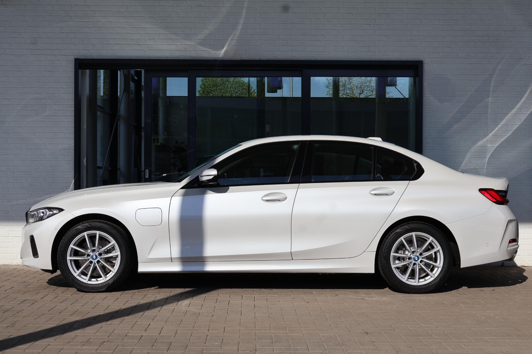 BMW 3 Serie Sedan 320e - Afbeelding 5