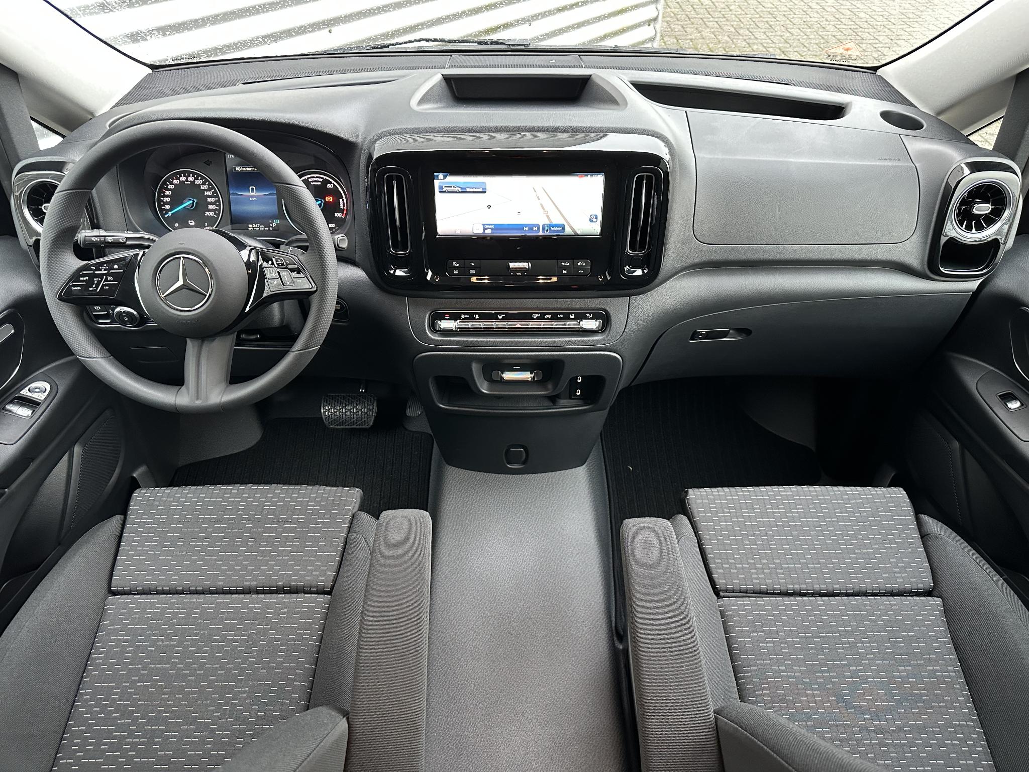 Mercedes-Benz eVito Tourer 129 PRO L3 90 kWh Full Options 8-Persoons - Afbeelding 4