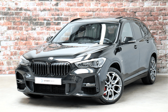 BMW X1 sDrive20i High Executive M Sport Pakket Automaat