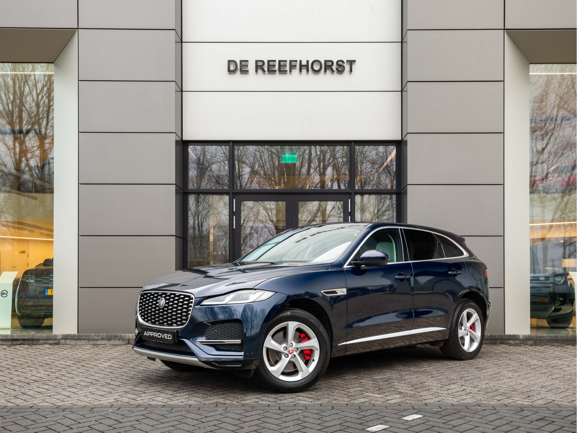 Jaguar F-PACE P400e 404pk AWD S