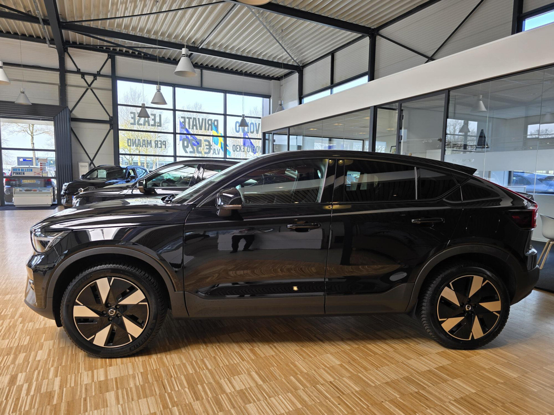 Volvo EC40 Single Motor Extended Range Plus 82 kWh - Afbeelding 4