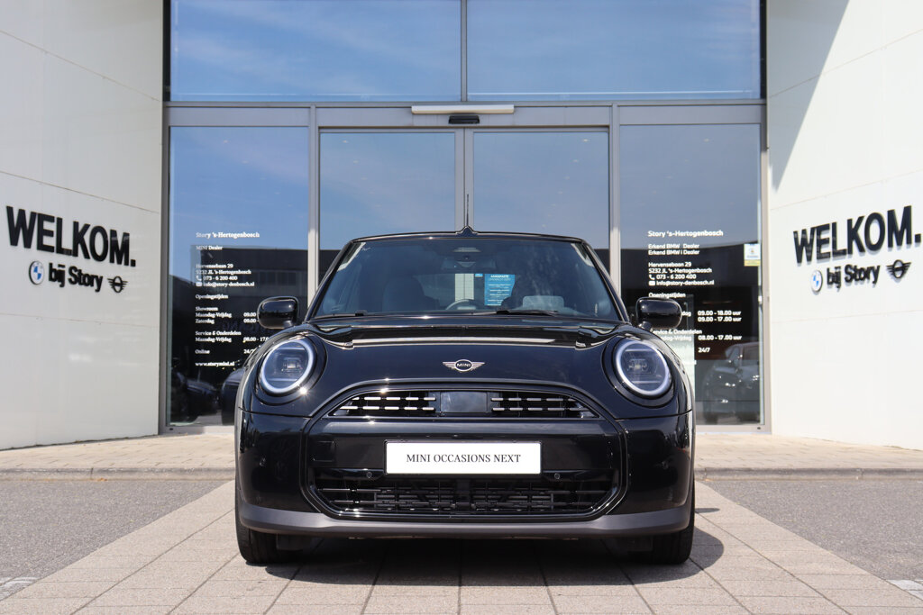 MINI Cooper Cabrio 3