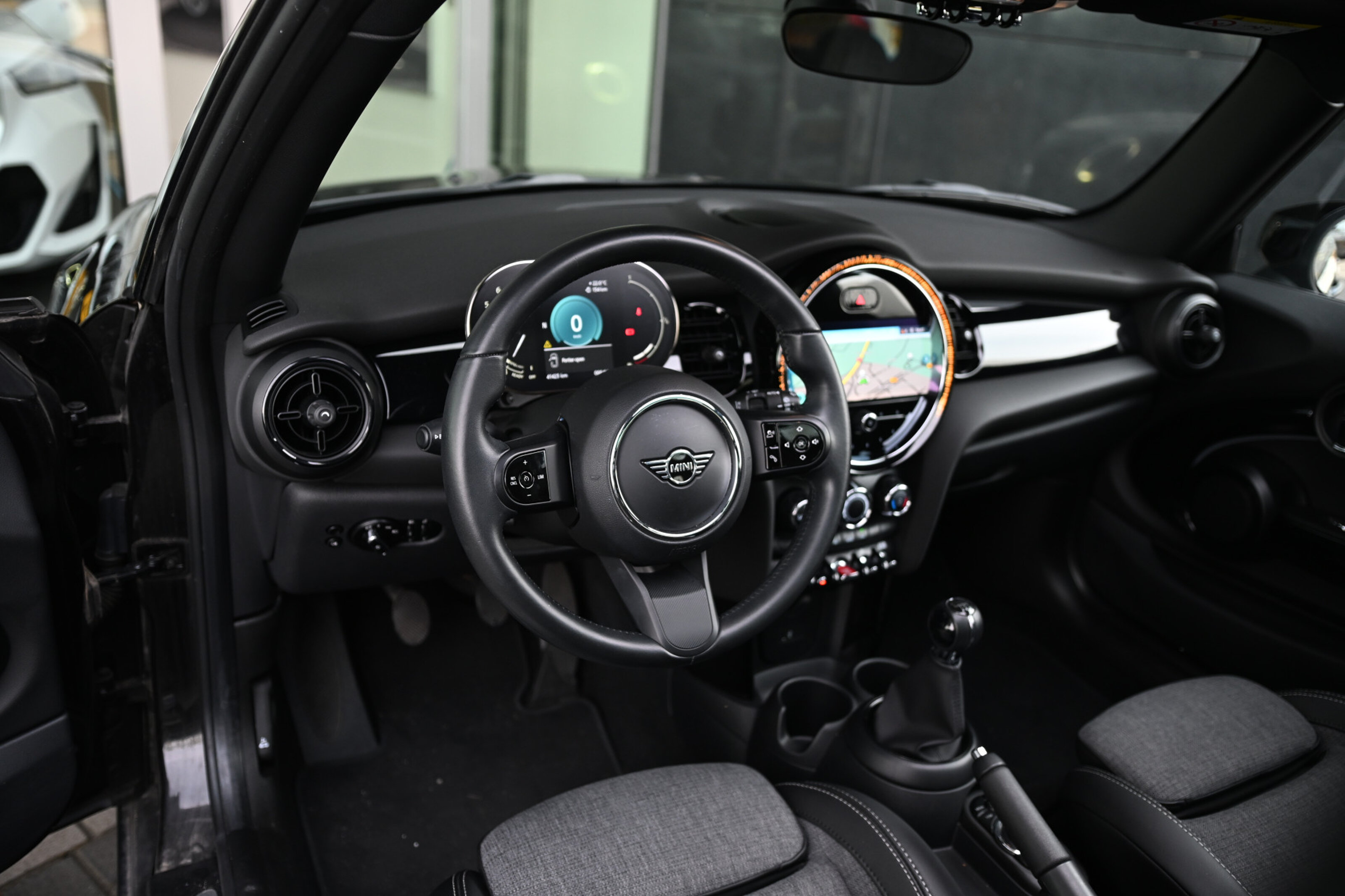 MINI One 6