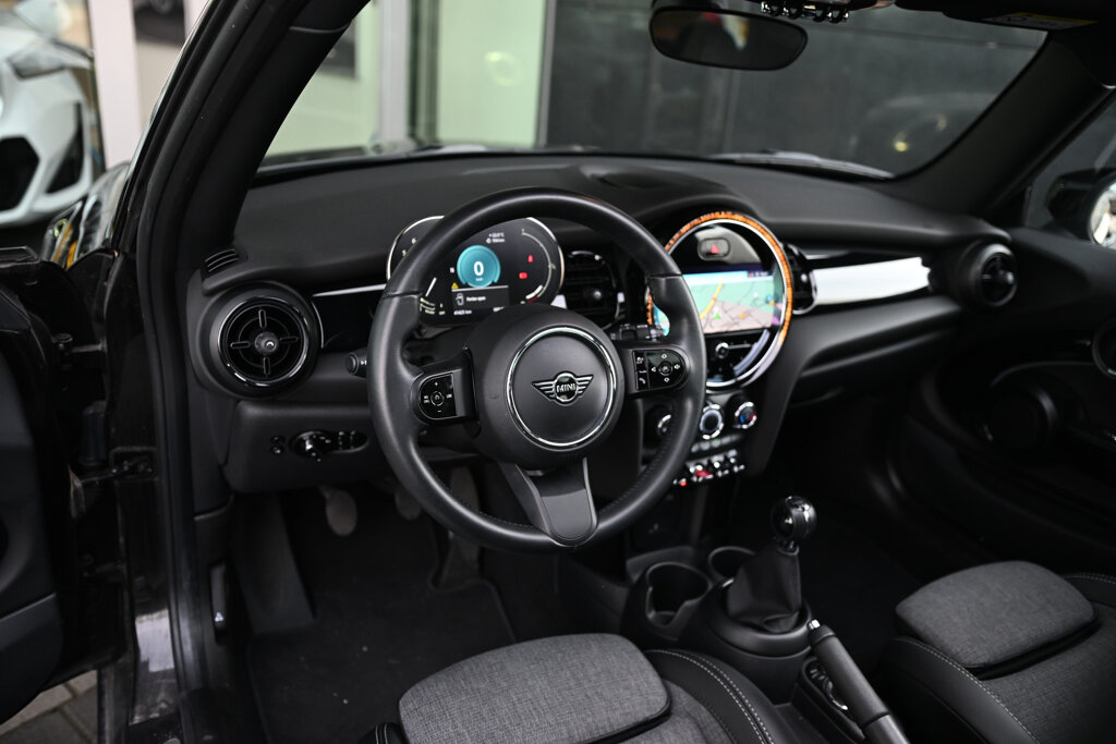 MINI One 6