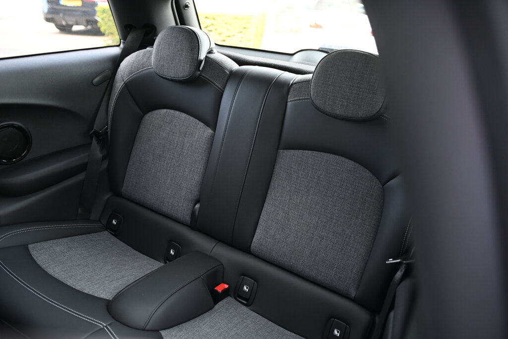 MINI One 18