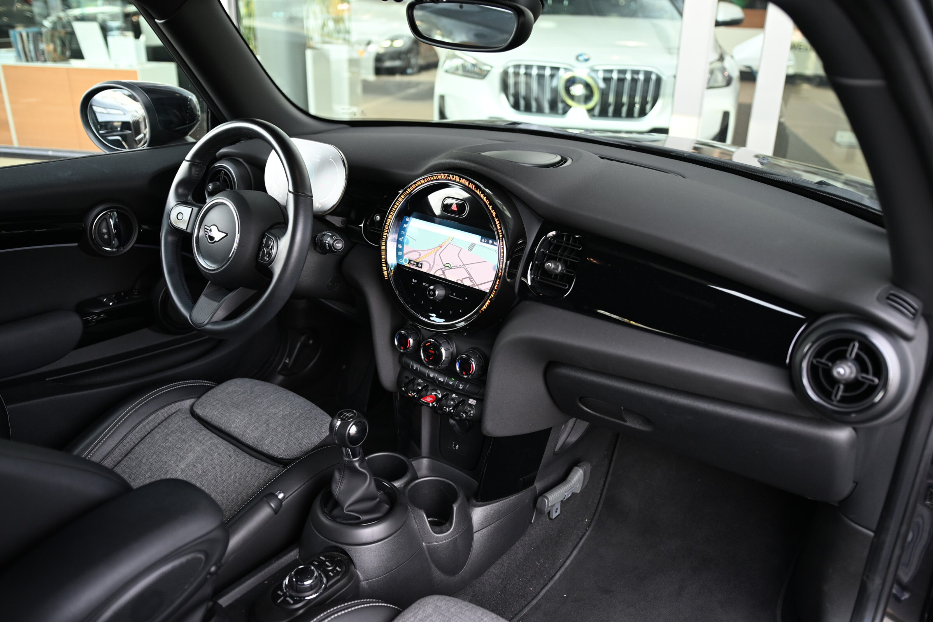 MINI Cooper Hatchback Classic