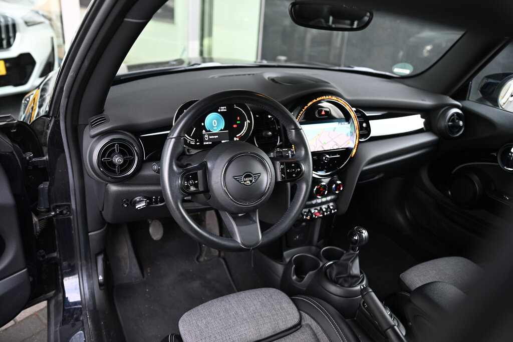 MINI Cooper 6