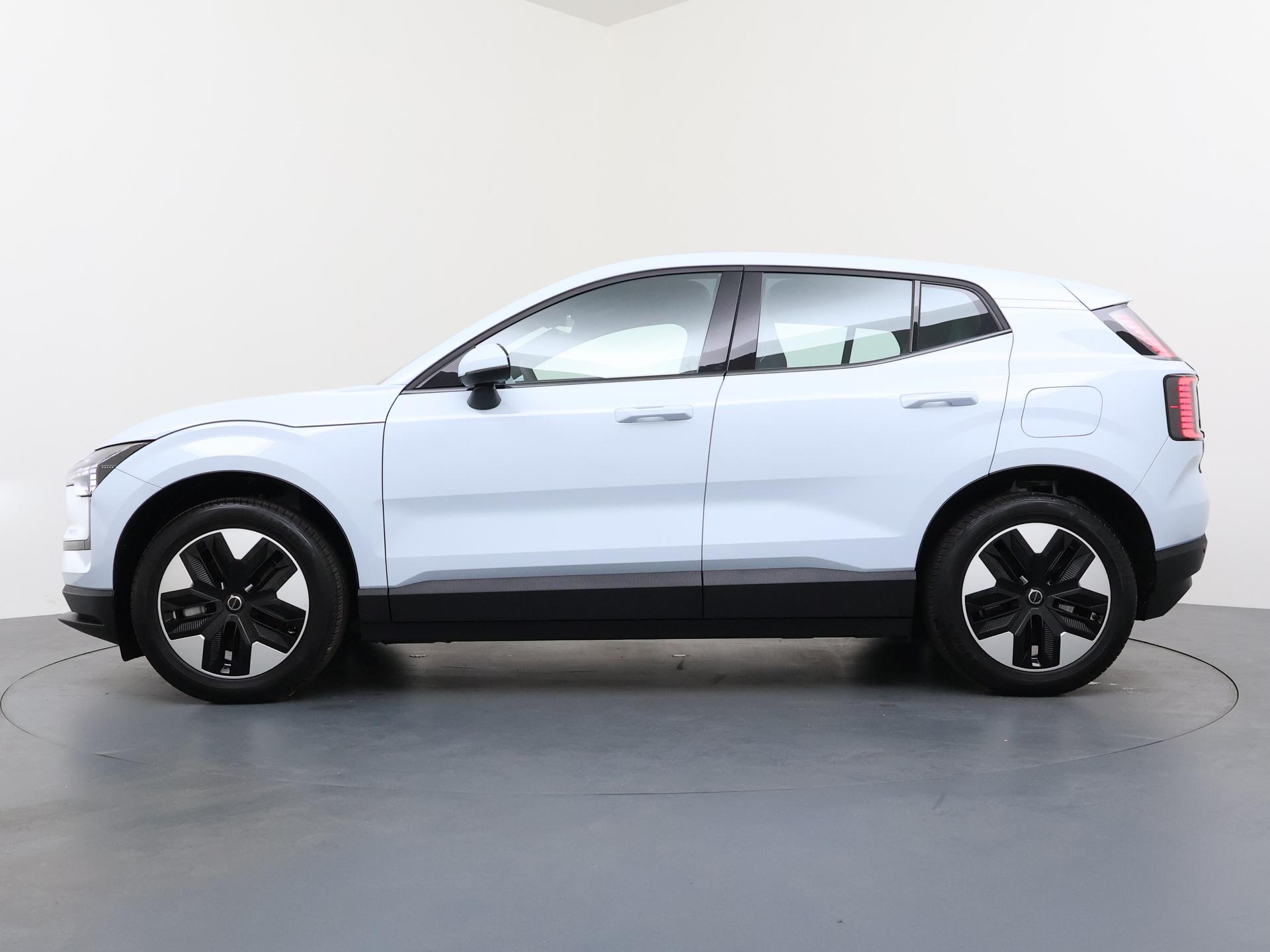 Volvo EX30 Single Motor Extended Range Core 69 kWh - Afbeelding 2