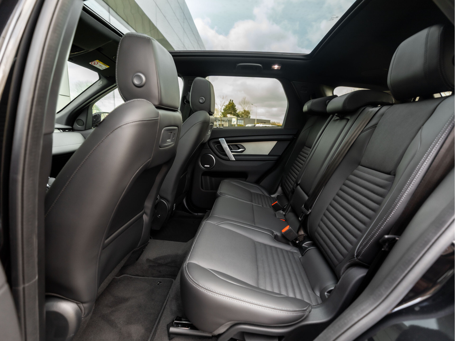 Land Rover Discovery Sport 1.5 P270e PHEV Business Landmark Edition - Afbeelding 5