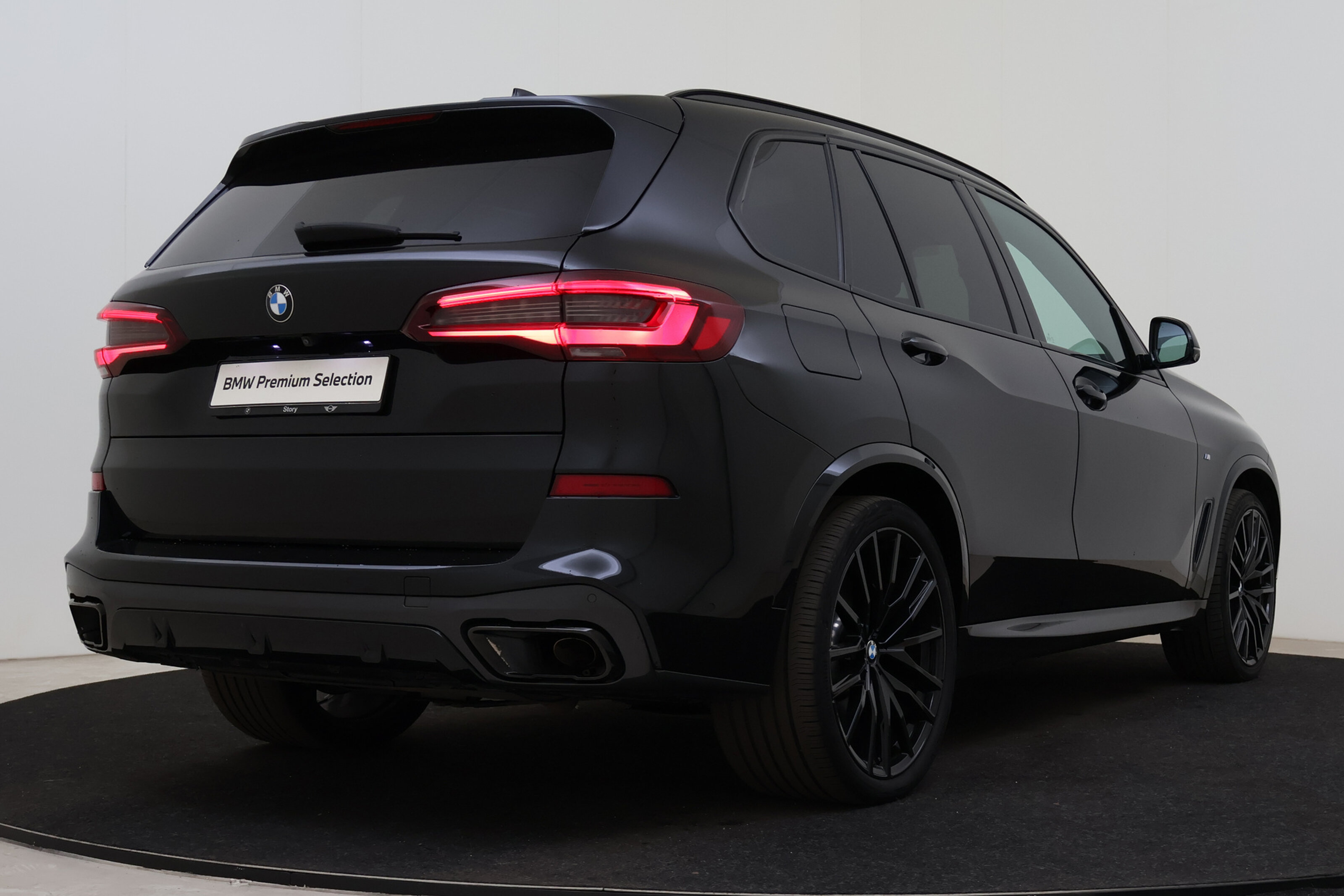 BMW X5 xDrive45e High Executive M Sport Automaat