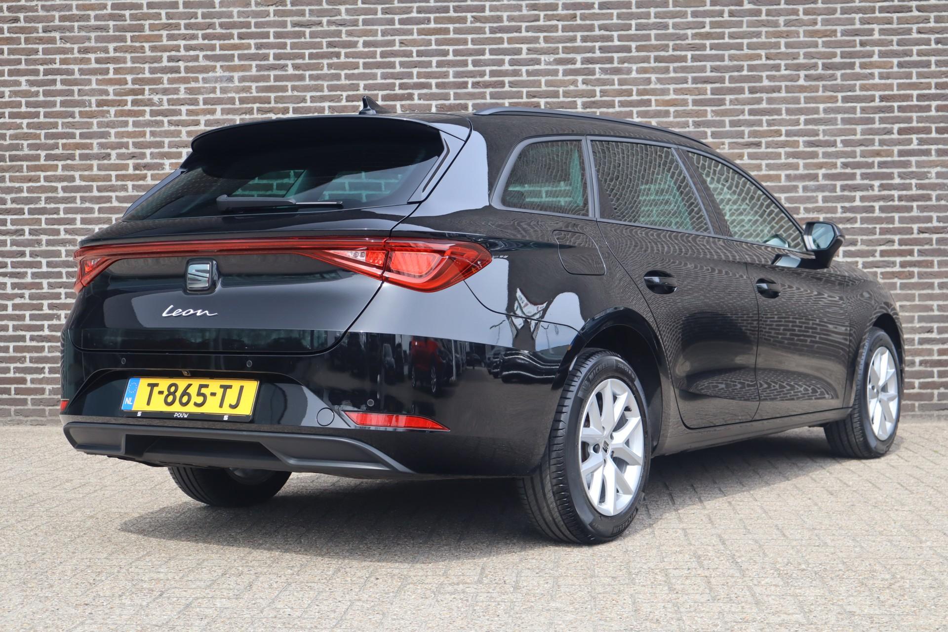 SEAT Leon Sportstourer 1.0 eTSI 110pk DSG FR Business Intense - Afbeelding 2