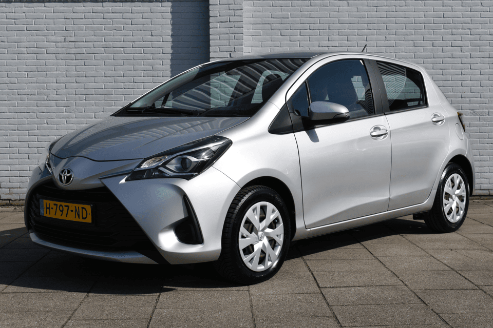 Toyota Yaris 1.5 VVT-i Active Automaat 112pk - Afbeelding 1