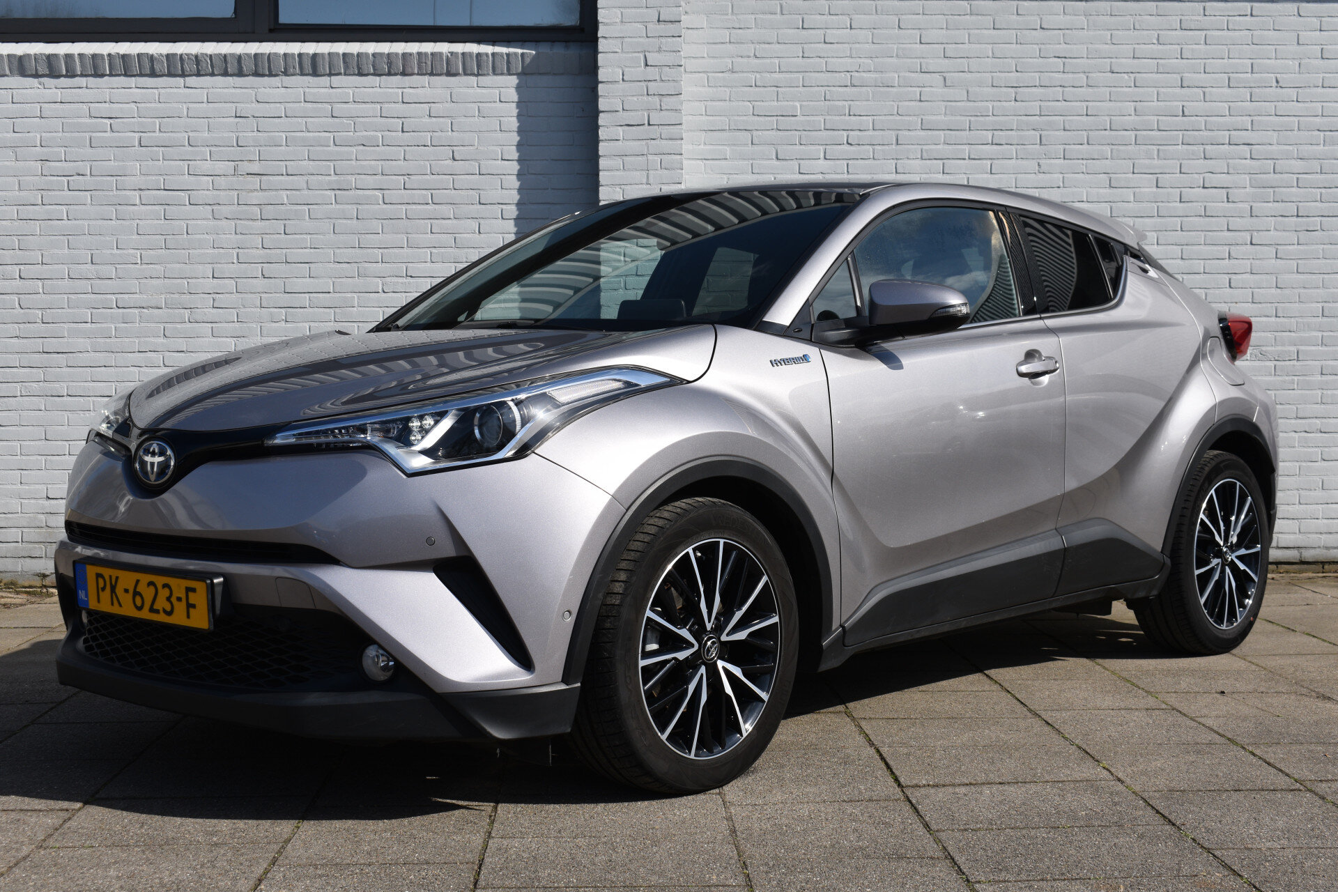 Toyota C-HR 1.8 Hybrid Executive Automaat 122pk