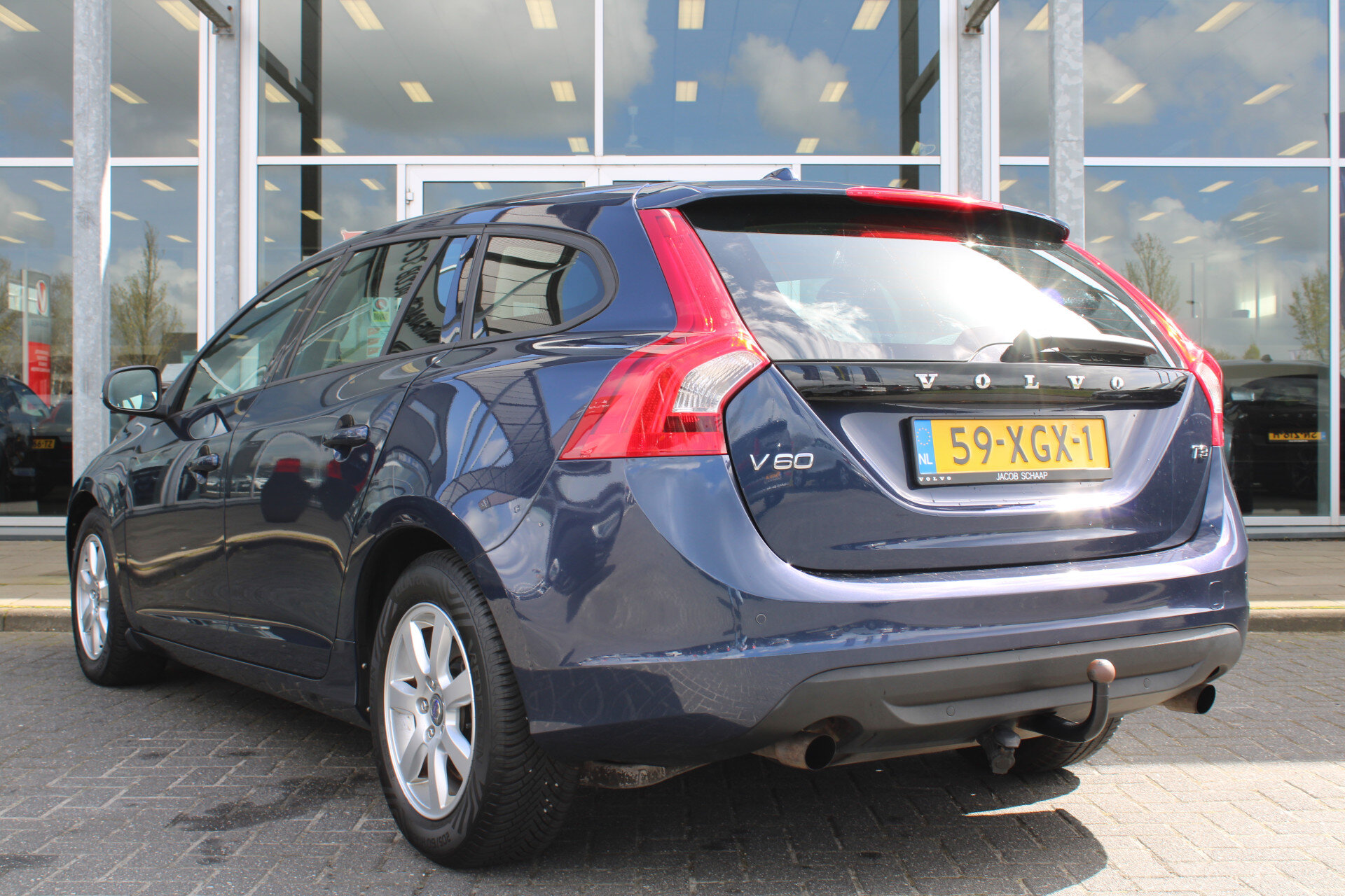 Volvo V60 T3 150PK Automaat Kinetic - Afbeelding 3