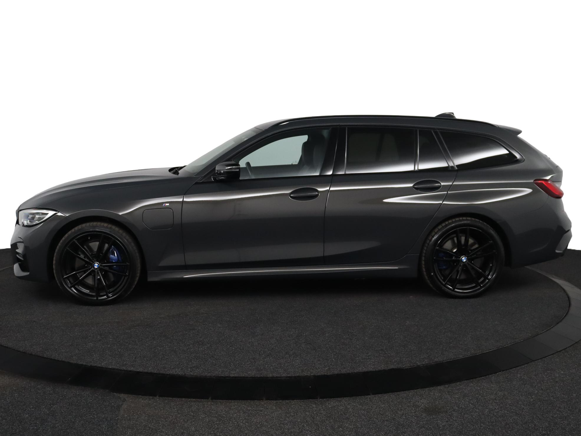 BMW 3-serie Touring 330e High Executive - Afbeelding 3
