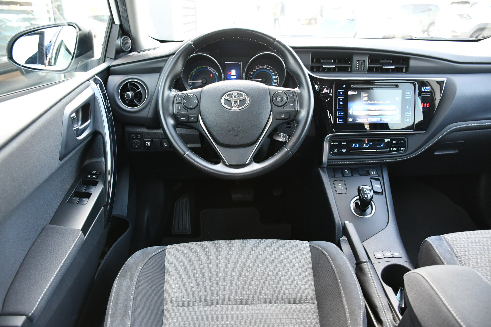 Toyota Auris 1.8 Hybrid Energy Plus Automaat 136pk - Afbeelding 2