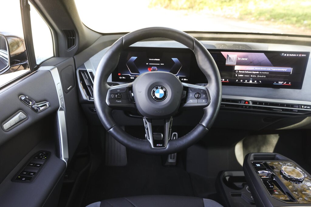 BMW iX 3