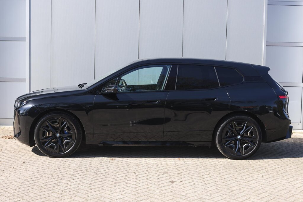 BMW iX 7