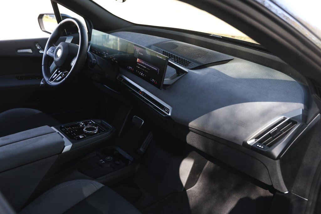 BMW iX 10