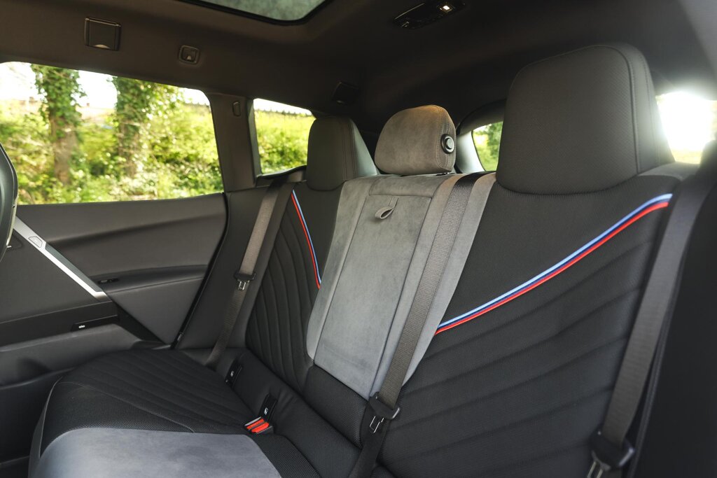 BMW iX 11
