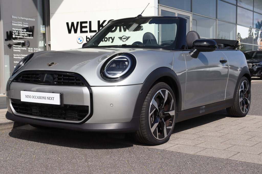 MINI Cooper Cabrio 4