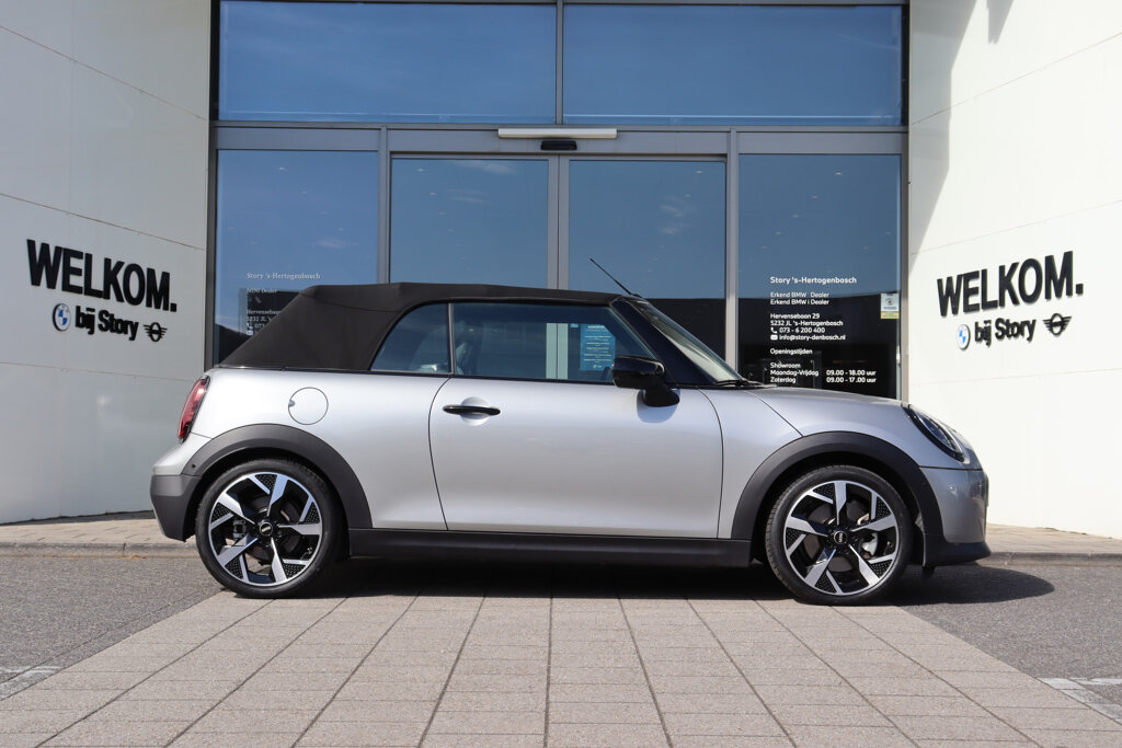 MINI Cooper Cabrio 10
