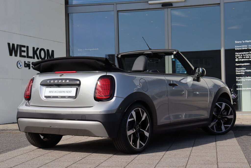 MINI Cooper Cabrio 11