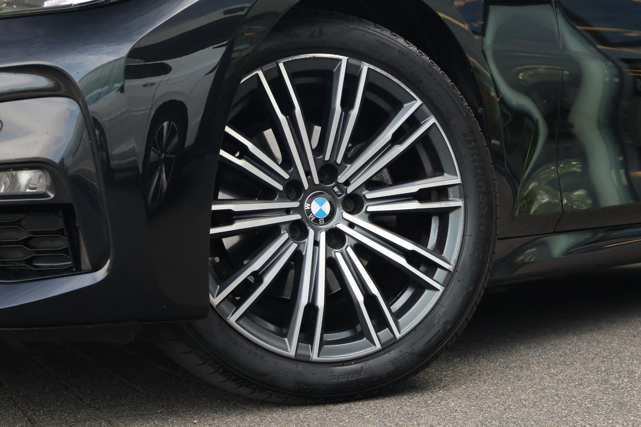 BMW 3 Serie Touring 320i Executive Edition - Bild 4