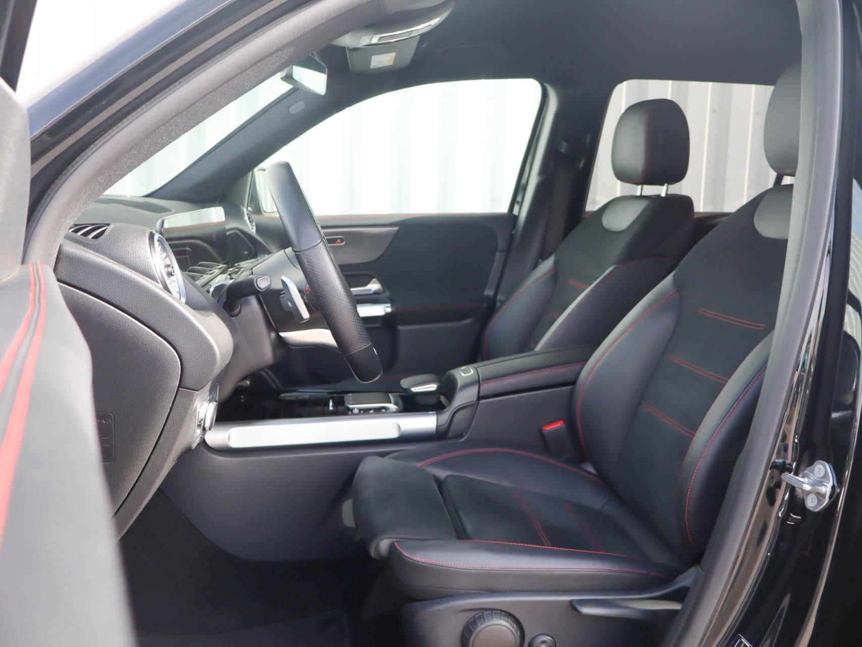 Mercedes-Benz GLB 180 AMG Line 7p. 136pk - Afbeelding 4