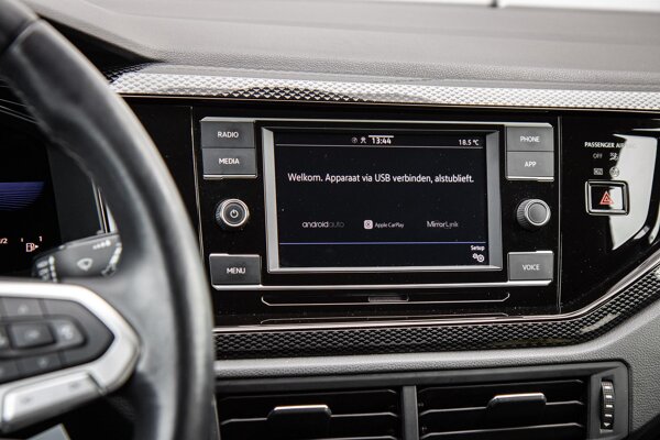 Apple Carplay/Android Auto