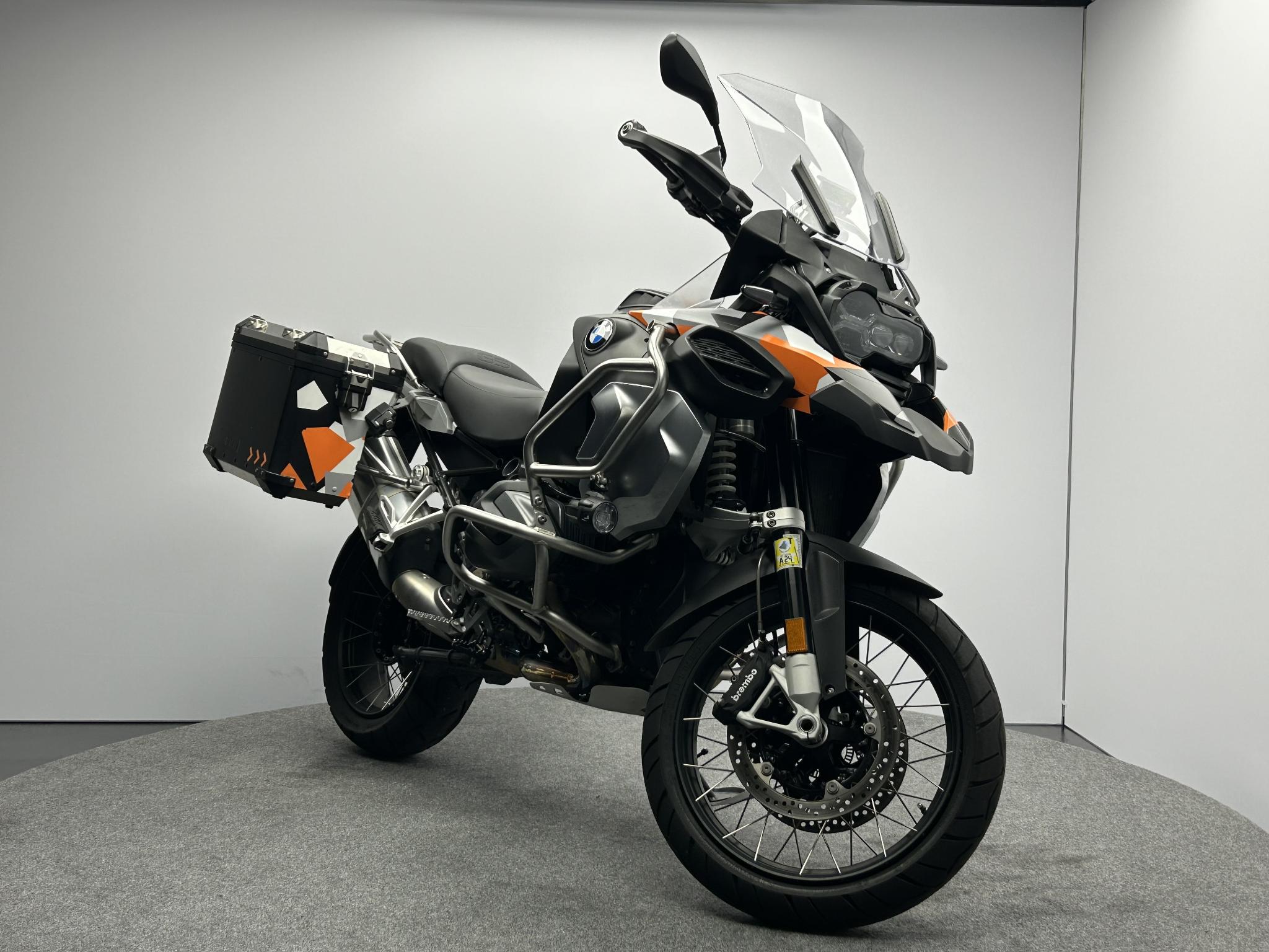 BMW R 1250 GS Adventure Triple Black - Afbeelding 2