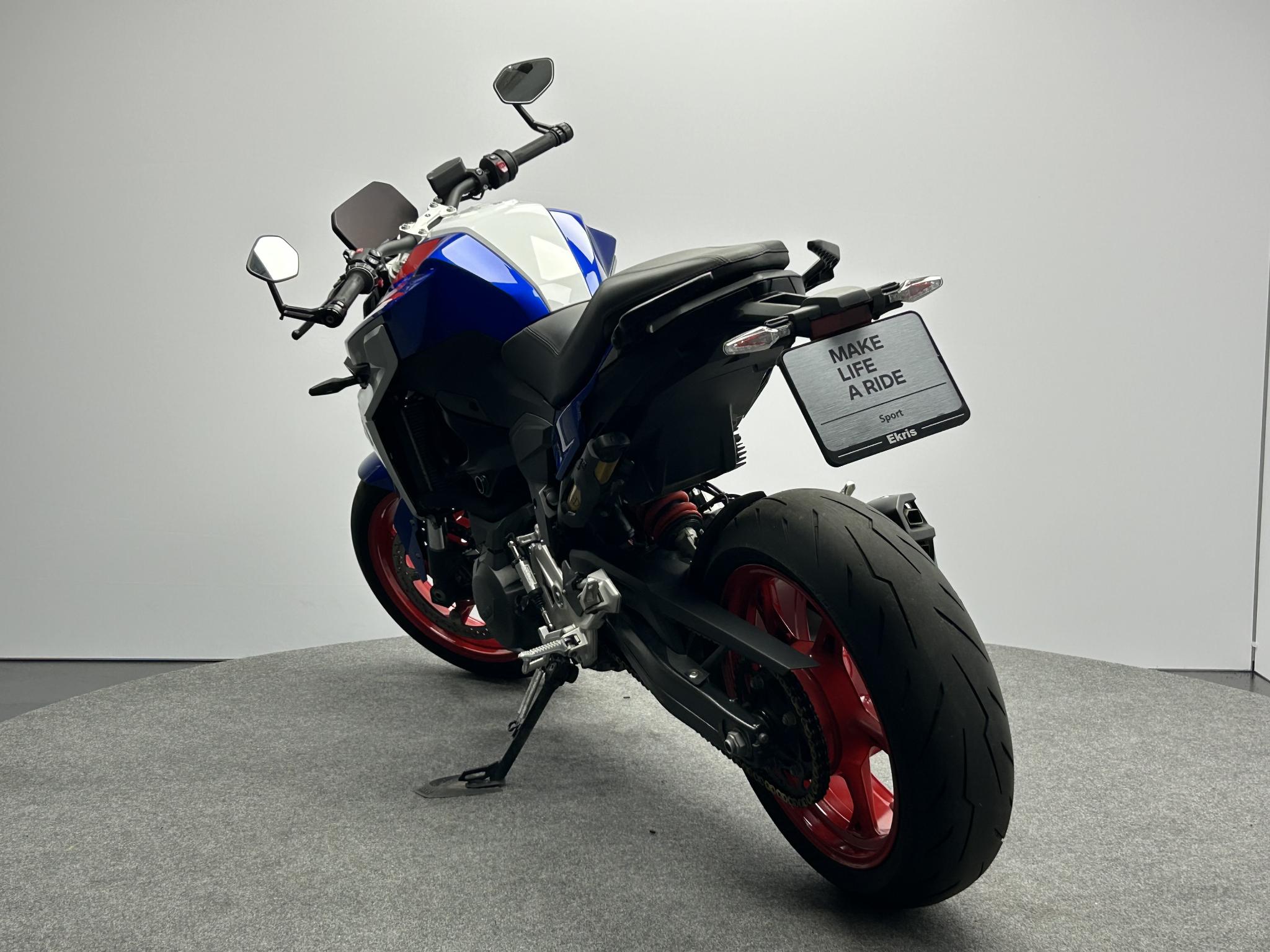 BMW F 900 R Sport - Afbeelding 4