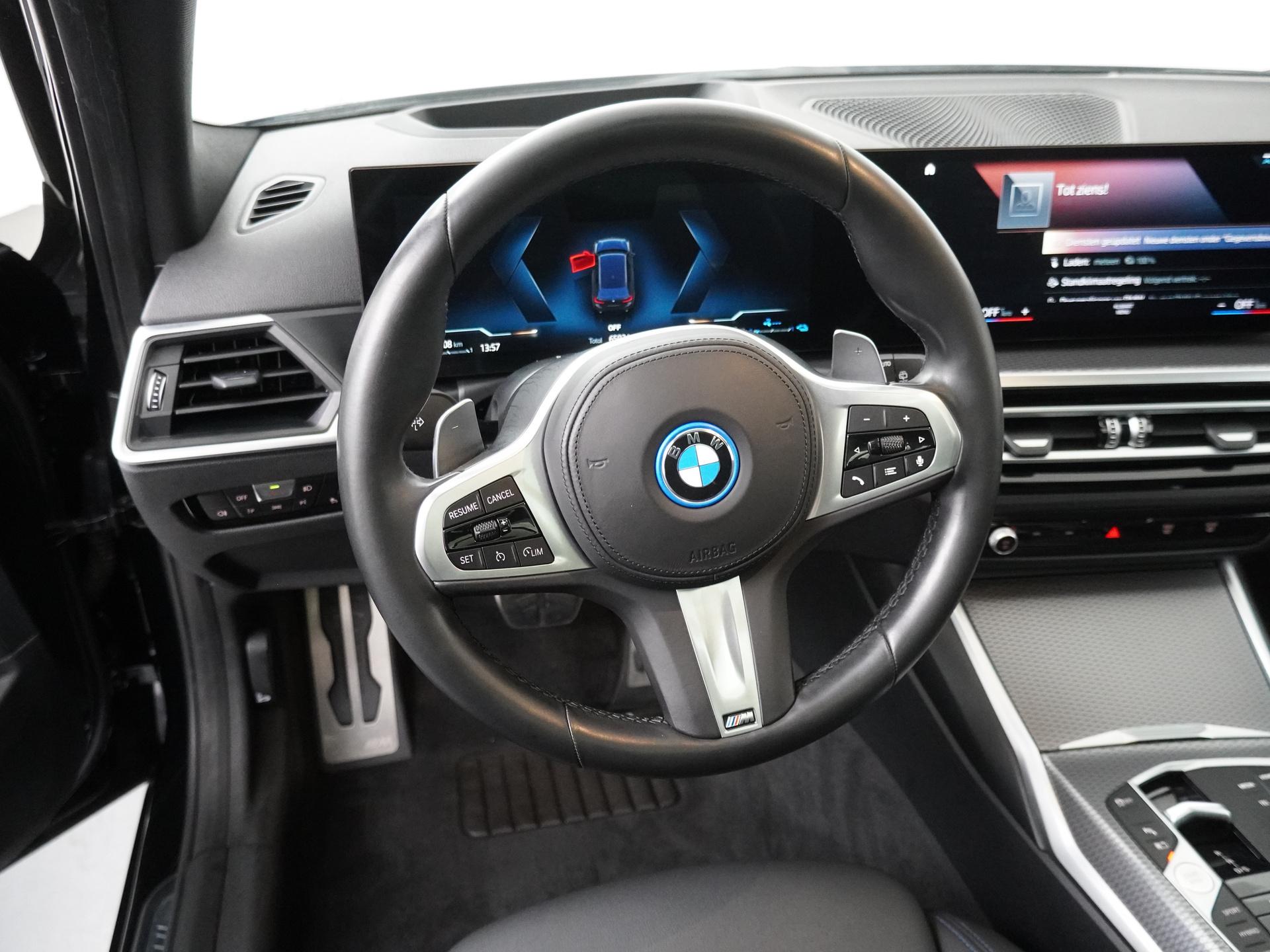 BMW 3-serie Touring 330e xDrive - Afbeelding 2