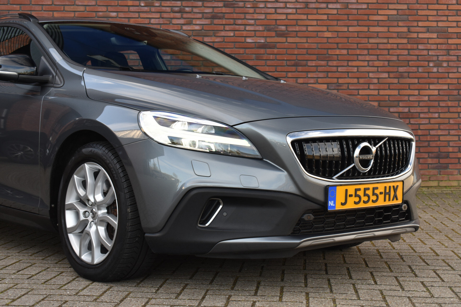Volvo V40 Cross Country T3 152PK Automaat Nordic+ - Afbeelding 2