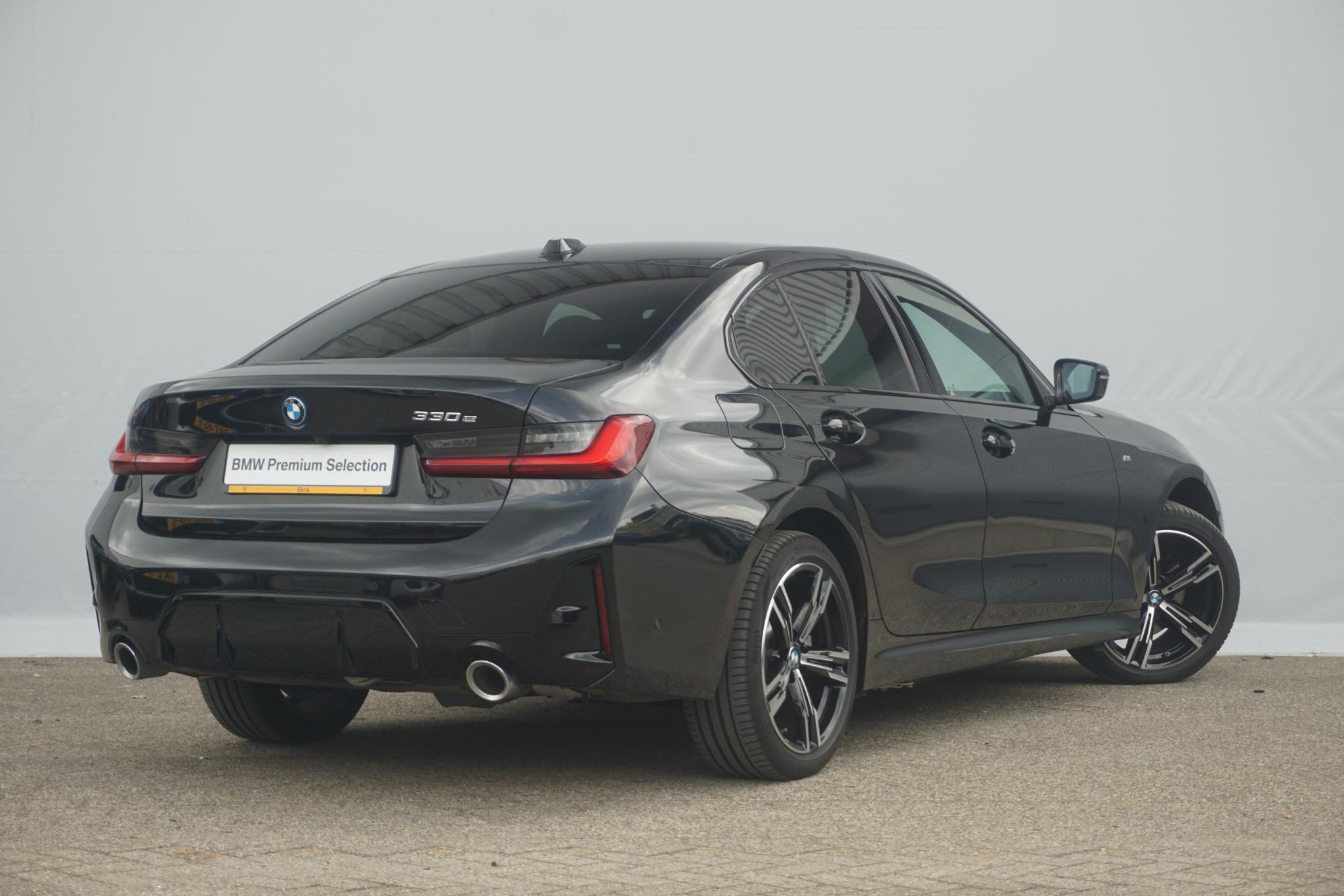 BMW 3 Serie Sedan 330e - Afbeelding 2