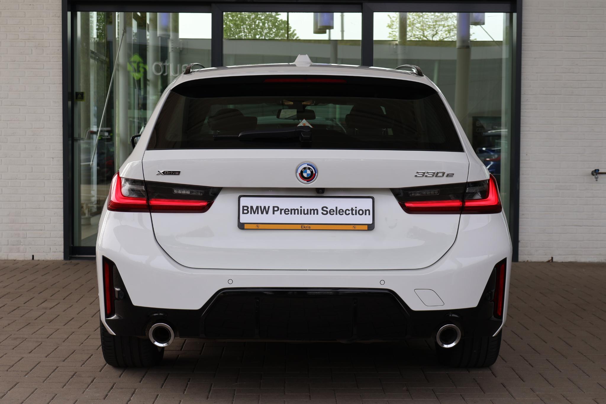 BMW 3 Serie Touring 330e xDrive - Afbeelding 4