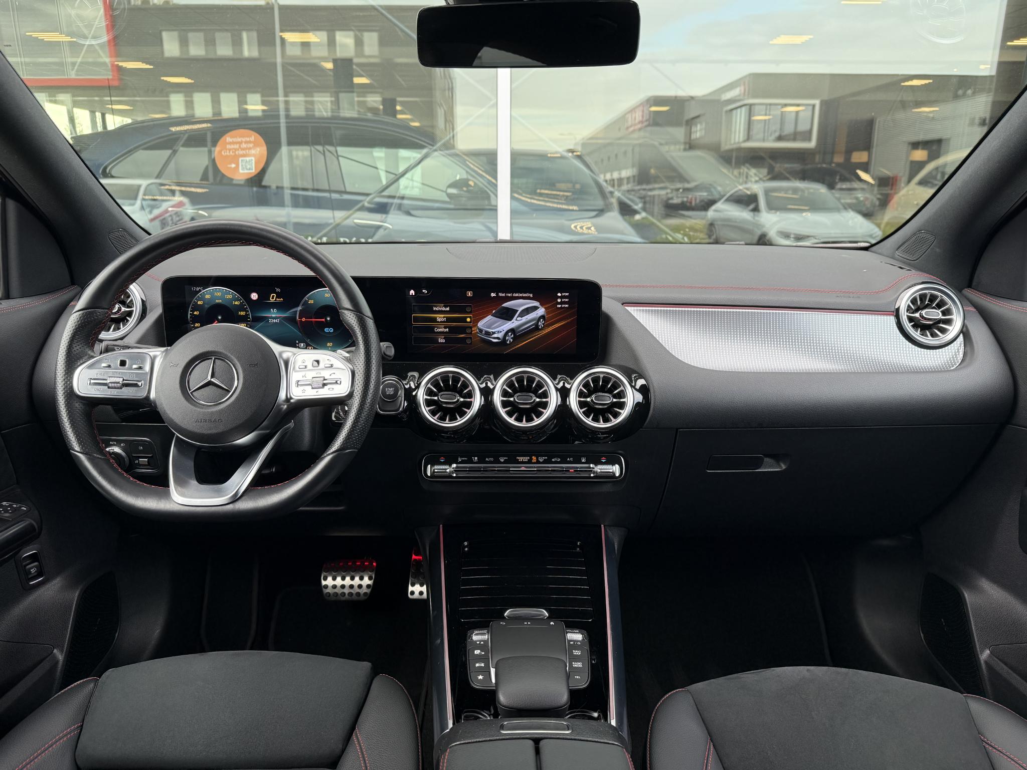 Mercedes-Benz EQA 250 AMG Line 67 kWh - Afbeelding 3