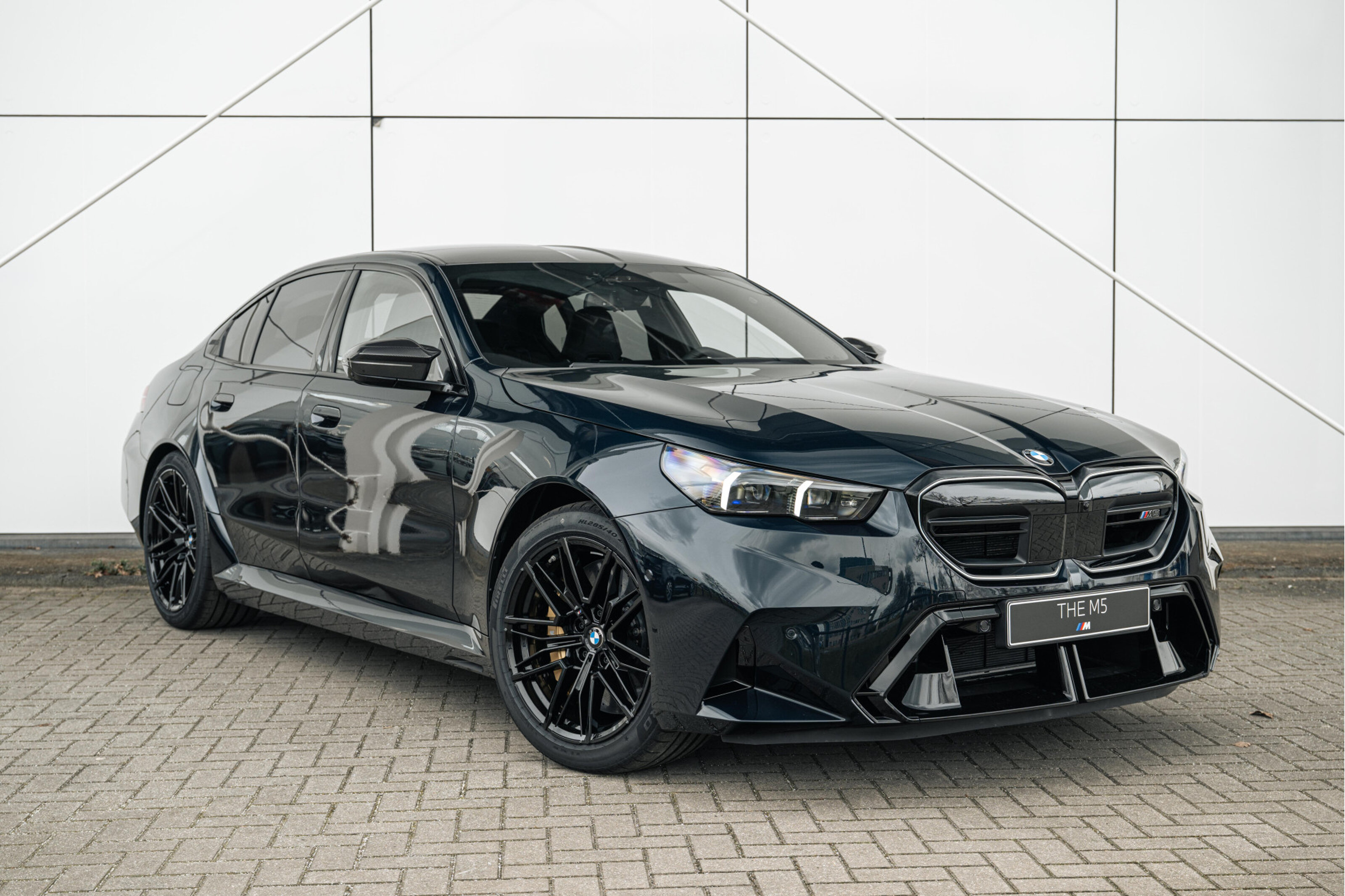 BMW M5 7