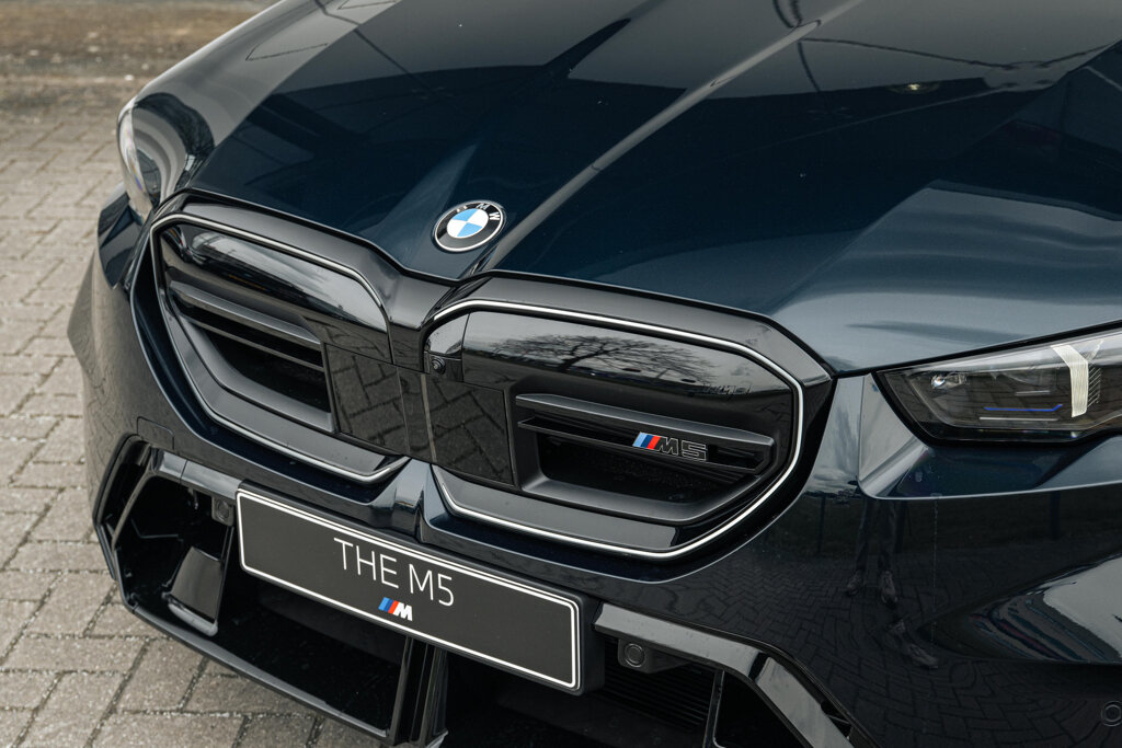BMW M5 8