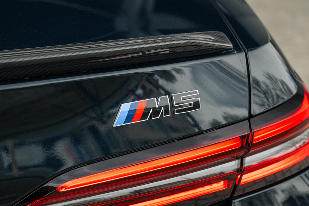 BMW M5 19
