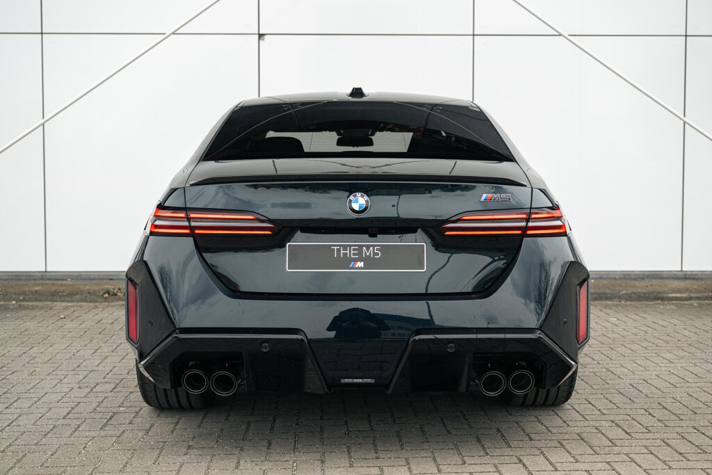 BMW M5 45