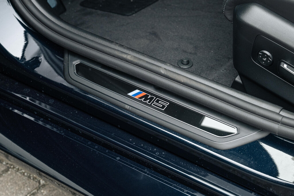BMW M5 53
