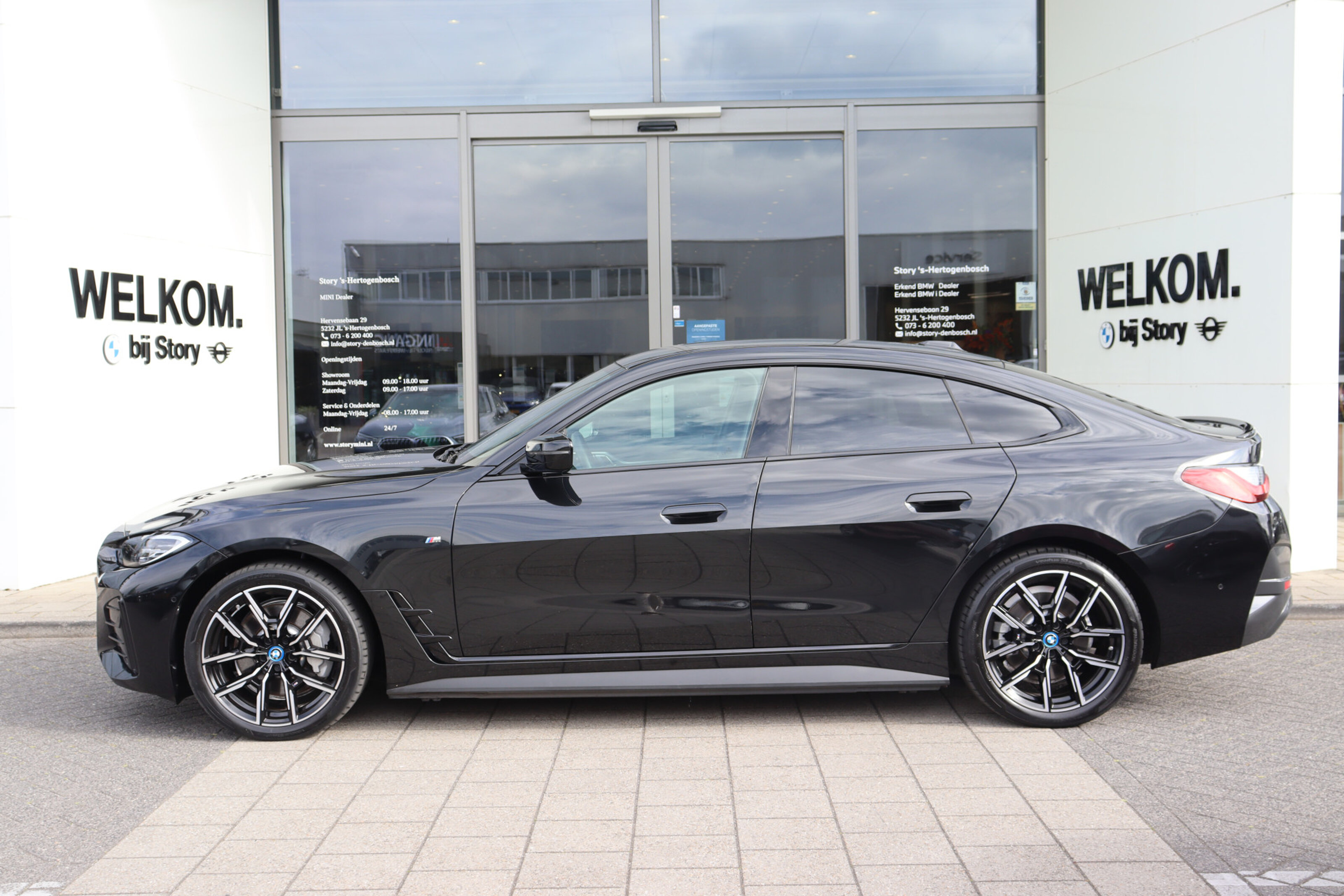 BMW i4 7