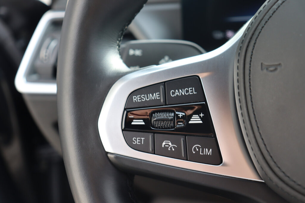 BMW i4 16