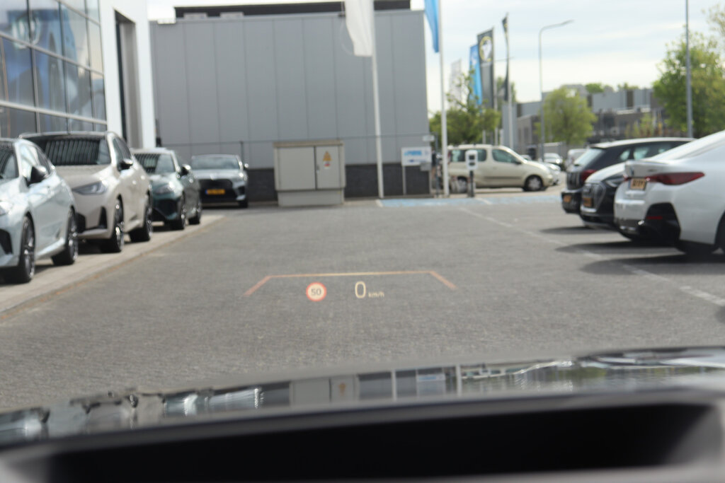 BMW i4 20