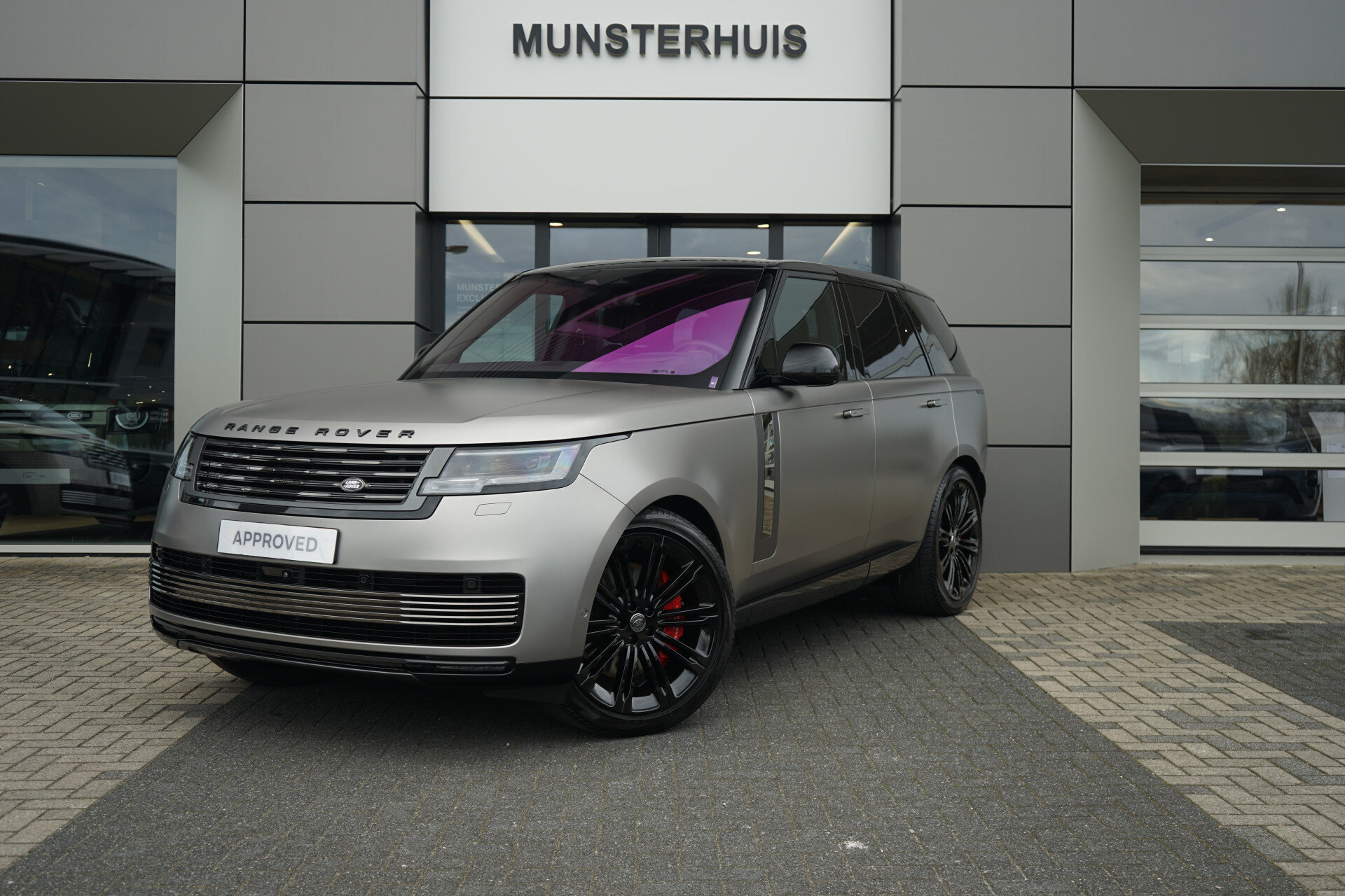 Land Rover Range Rover 4.4 P530 SV MHEV