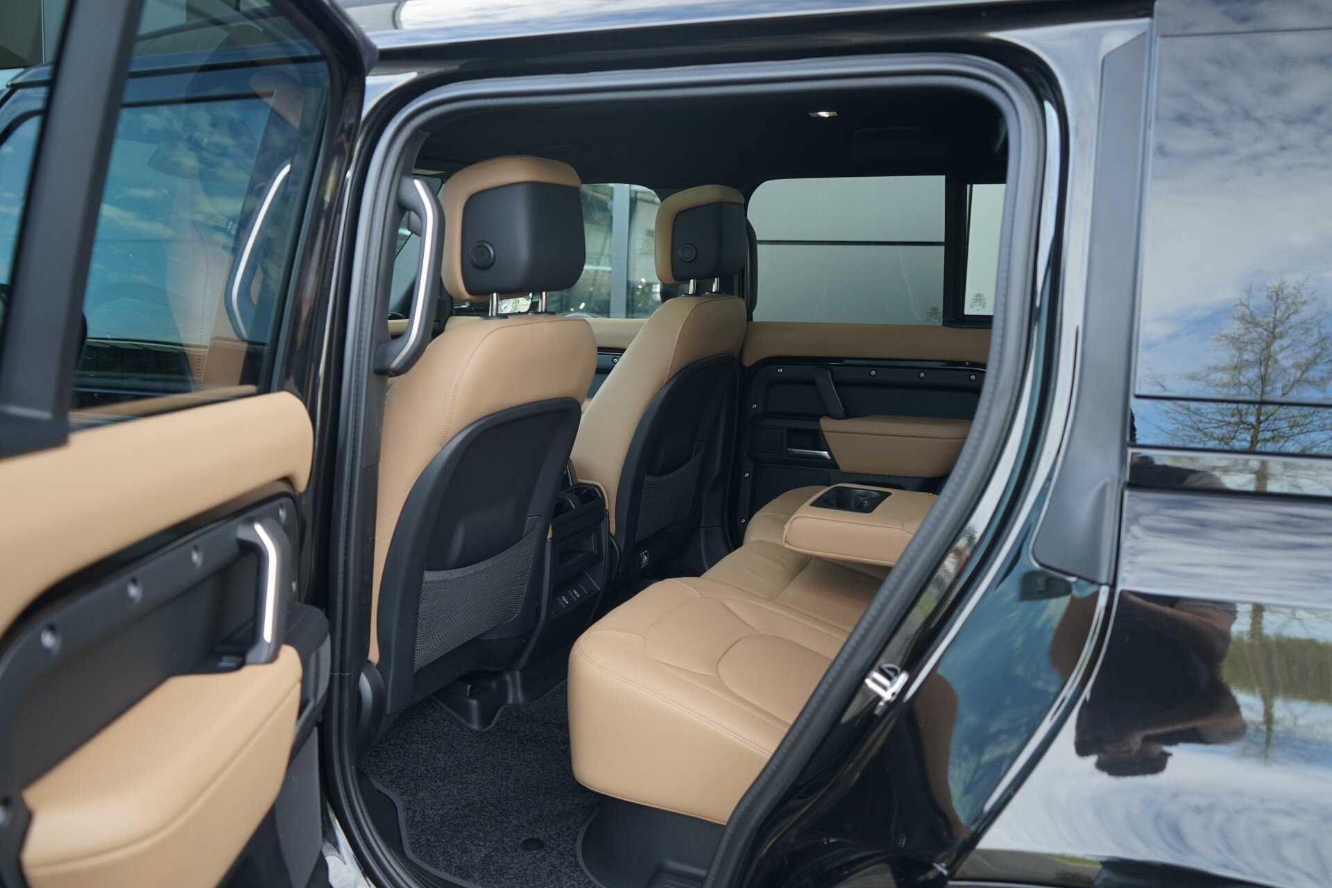 Land Rover Defender 110 P300e 110 Dynamic HSE Edition - Afbeelding 5