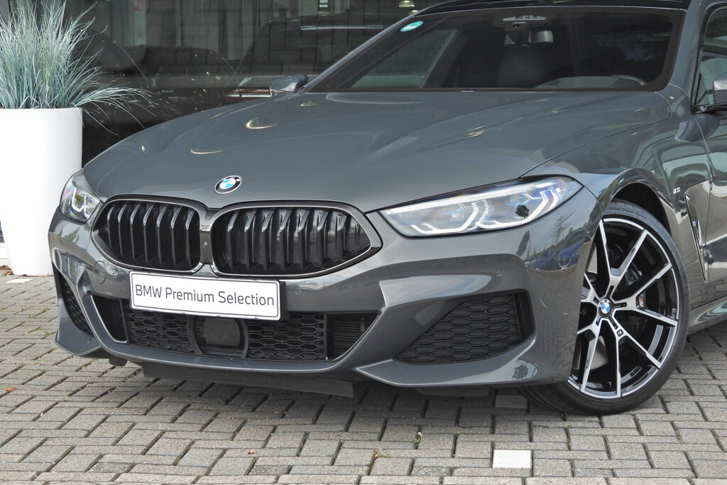 BMW 8 Serie 6