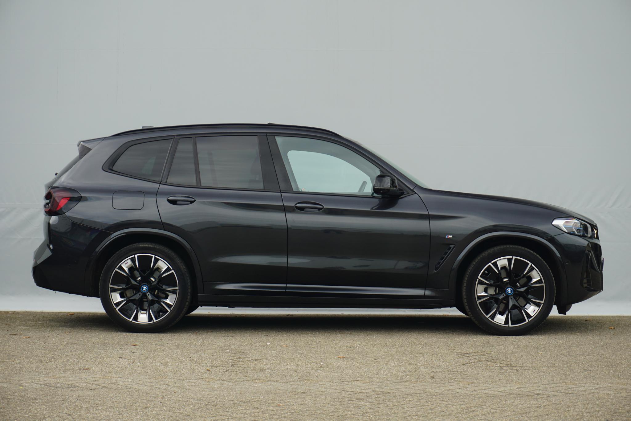 BMW iX3  - Afbeelding 4